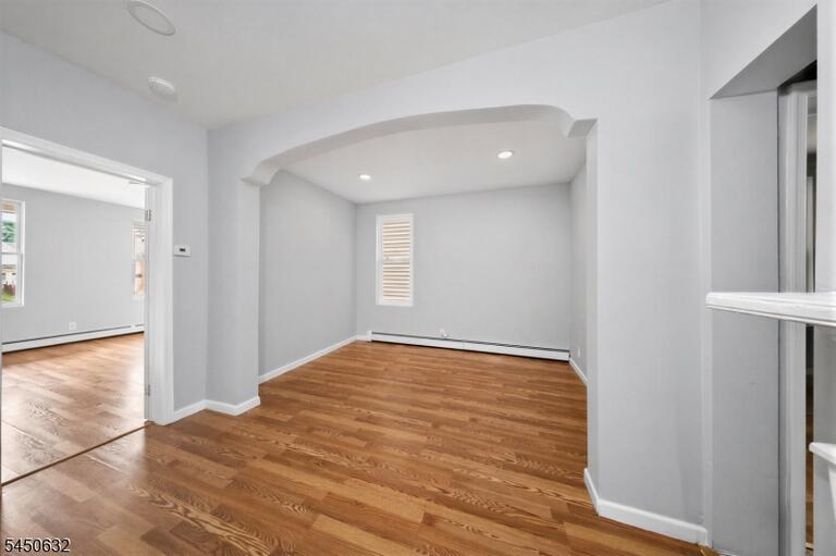 Property listing MLS 4044725 photo 11