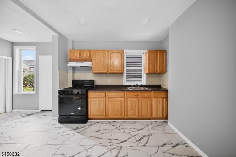 Property listing MLS 4044725 photo 4