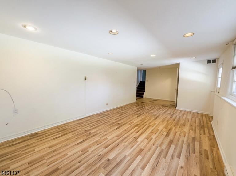 Property listing MLS 4044769 photo 32