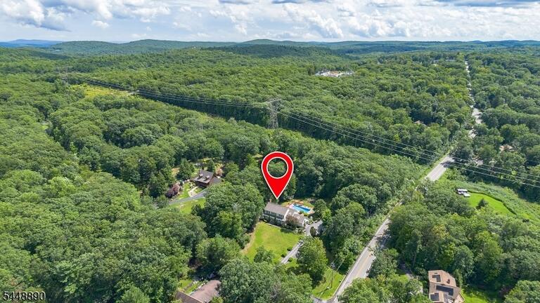Property listing MLS 4044798 photo 37