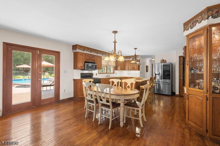 Property listing MLS 4044798 photo 9
