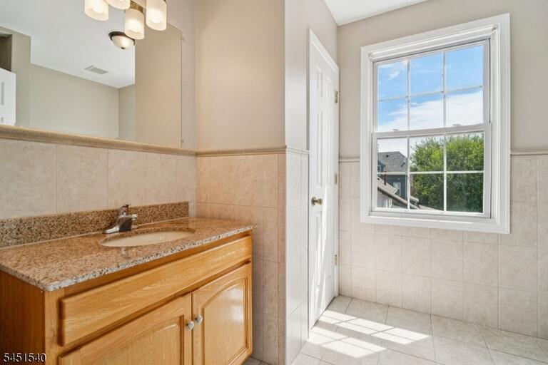Property listing MLS 4044853 photo 16