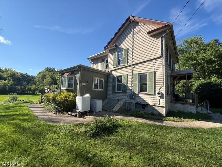 Property listing MLS 4044862 photo 3