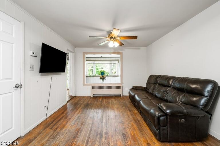 Property listing MLS 4044938 photo 17