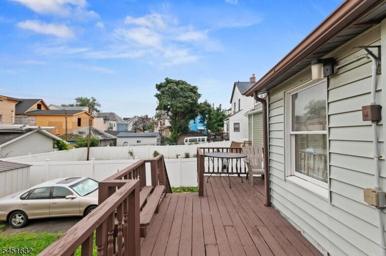Property listing MLS 4044982 photo 11