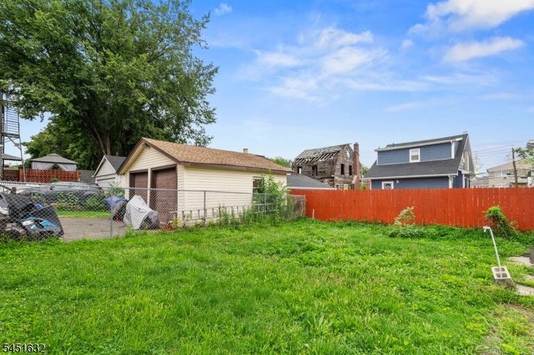 Property listing MLS 4044982 photo 13