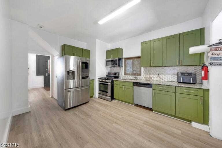 Property listing MLS 4045002 photo 11