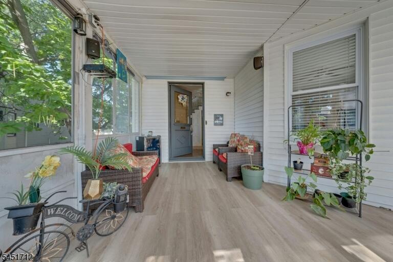 Property listing MLS 4045002 photo 25