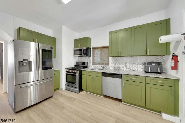 Property listing MLS 4045002 photo 9