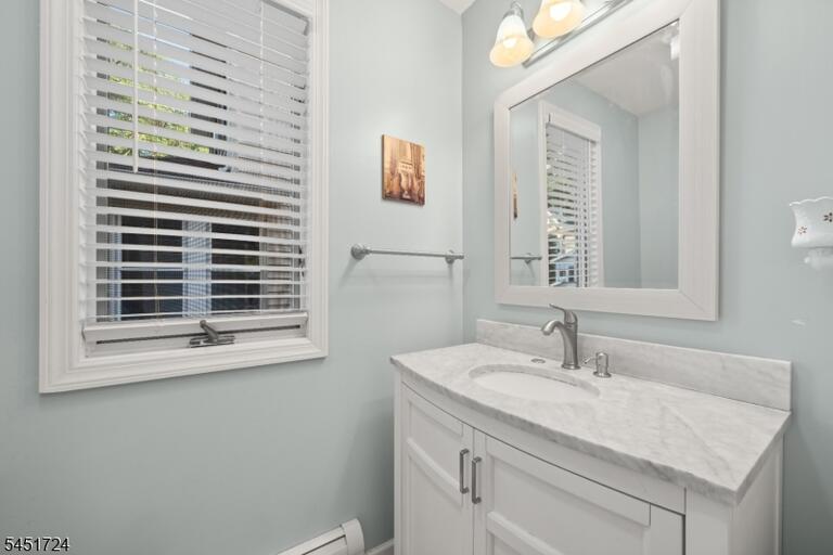 Property listing MLS 4045023 photo 16
