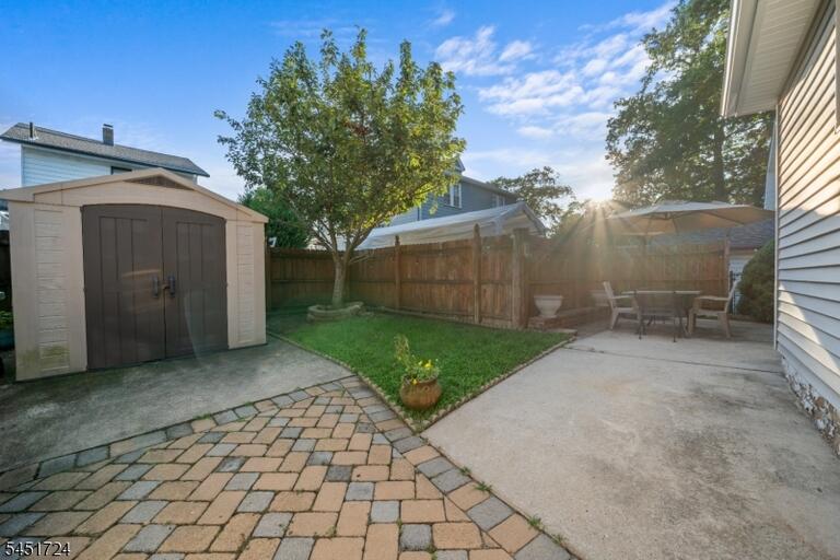 Property listing MLS 4045023 photo 25