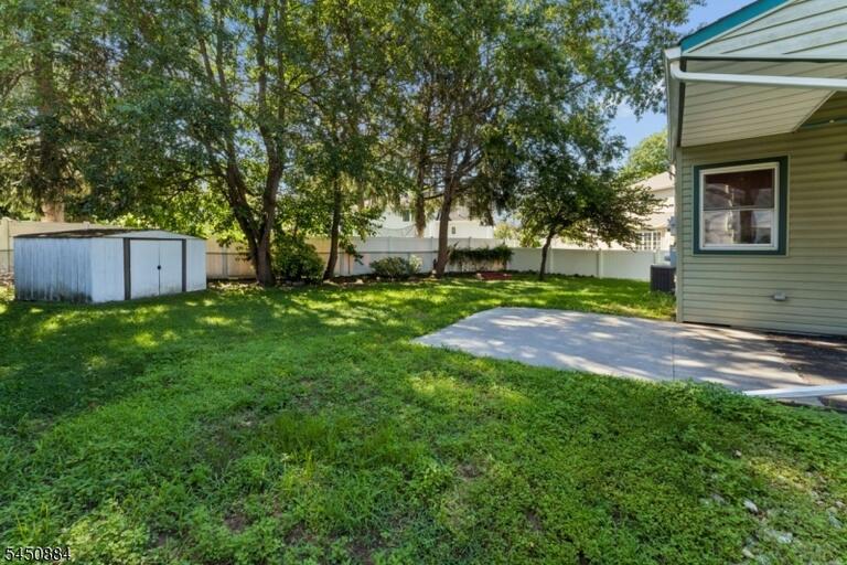Property listing MLS 4045045 photo 40