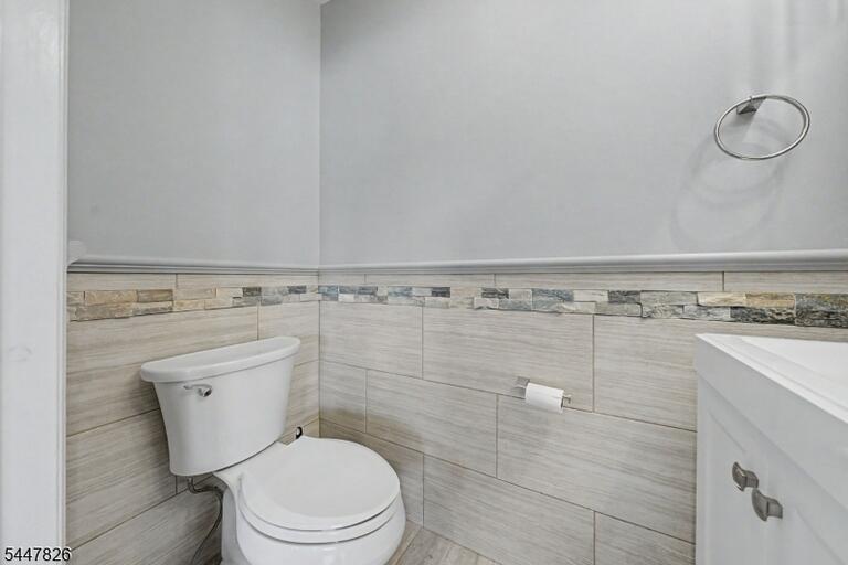 Property listing MLS 4045121 photo 14