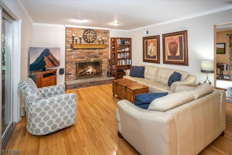 Property listing MLS 4045202 photo 7