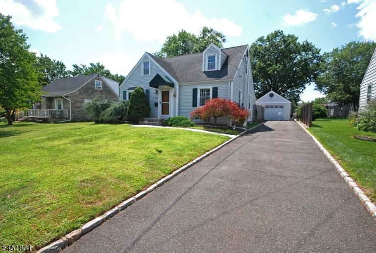 Property listing MLS 4045292 photo 3