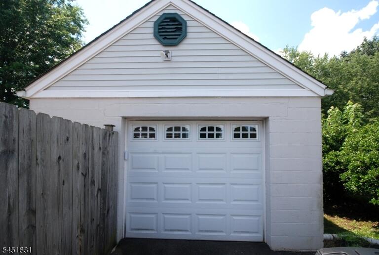Property listing MLS 4045292 photo 40
