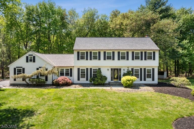 Property listing MLS 4045317 photo 3