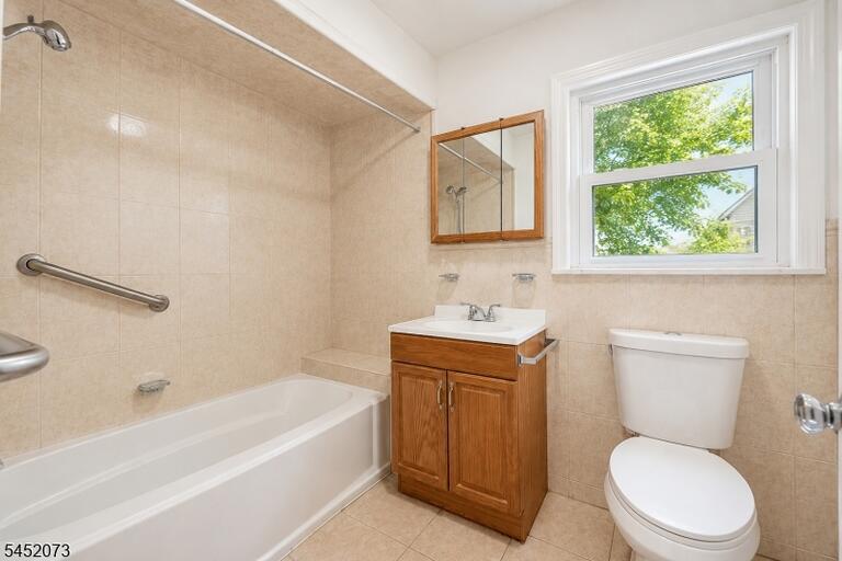 Property listing MLS 4045345 photo 10