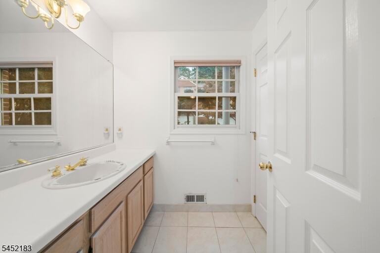 Property listing MLS 4045454 photo 12