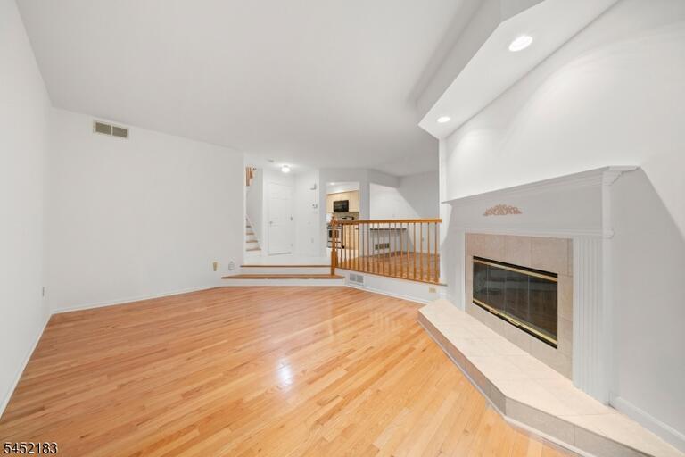 Property listing MLS 4045454 photo 5