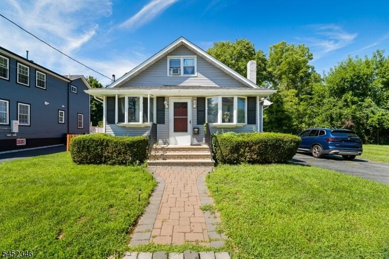 Property listing MLS 4045612 photo 1