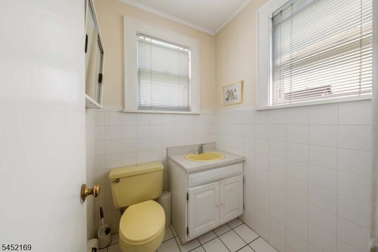 Property listing MLS 4045635 photo 9