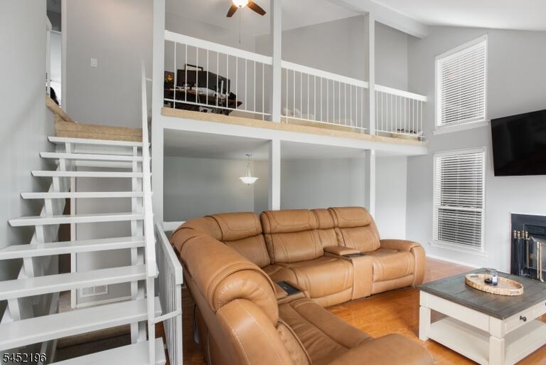 Property listing MLS 4045669 photo 4