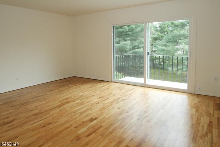 Property listing MLS 4045691 photo 17