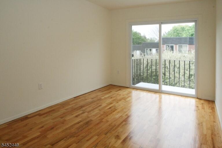 Property listing MLS 4045691 photo 19
