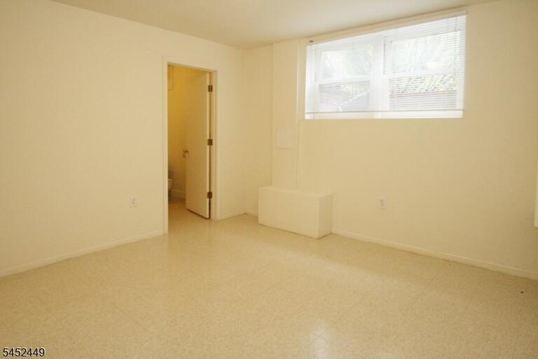 Property listing MLS 4045691 photo 27