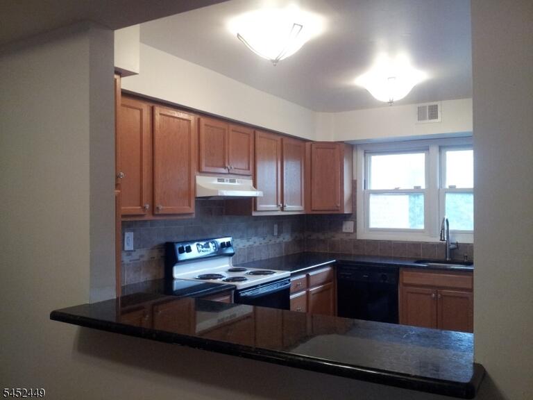 Property listing MLS 4045691 photo 6
