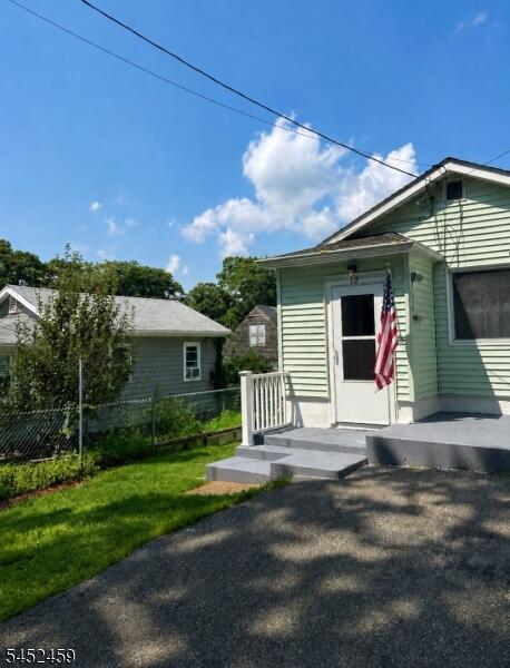 Property listing MLS 4045706 photo 3