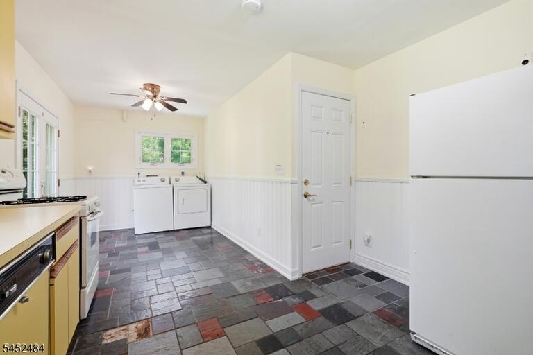 Property listing MLS 4045721 photo 13