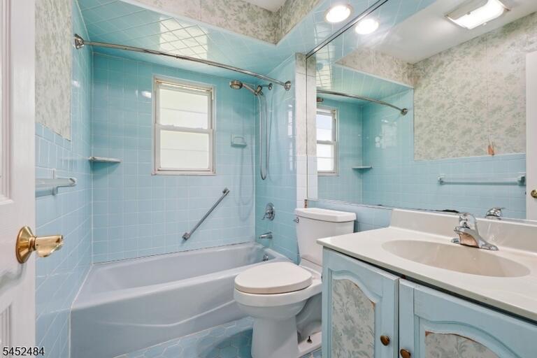 Property listing MLS 4045721 photo 16
