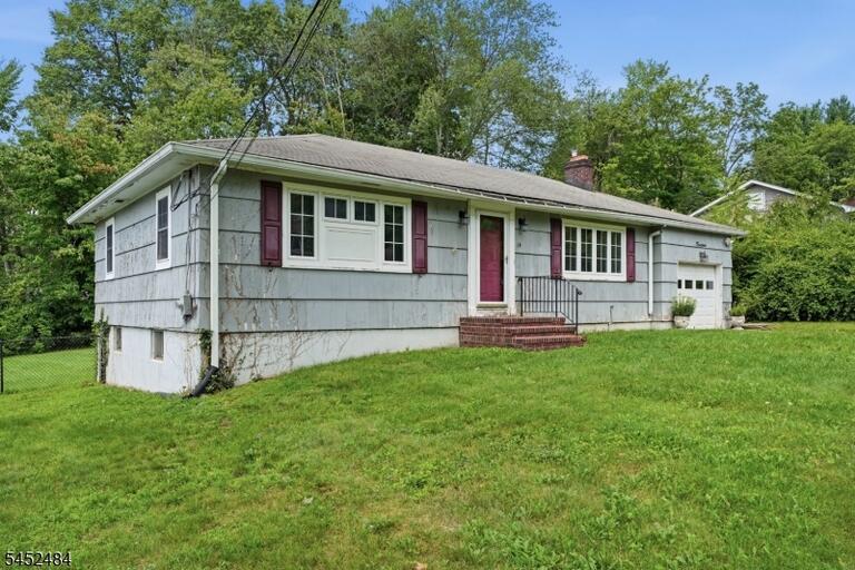Property listing MLS 4045721 photo 2
