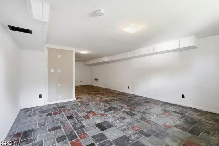 Property listing MLS 4045721 photo 23