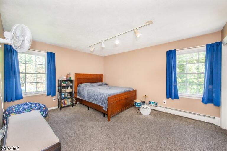 Property listing MLS 4045743 photo 3