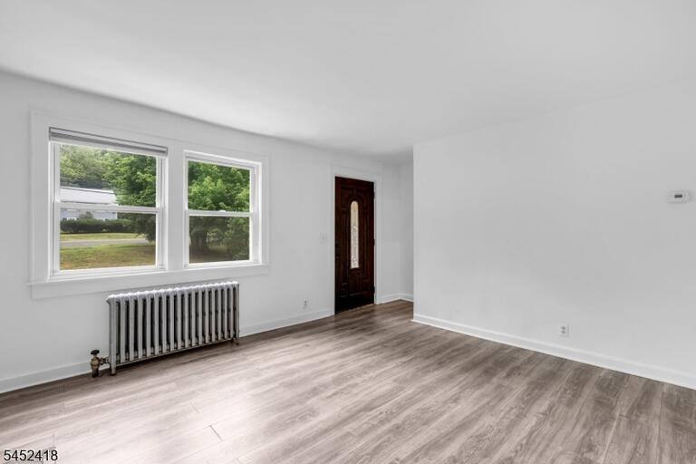 Property listing MLS 4045767 photo 3