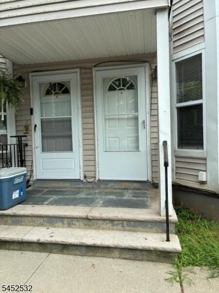 Property listing MLS 4045781 photo 1