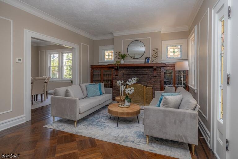 Property listing MLS 4045784 photo 3