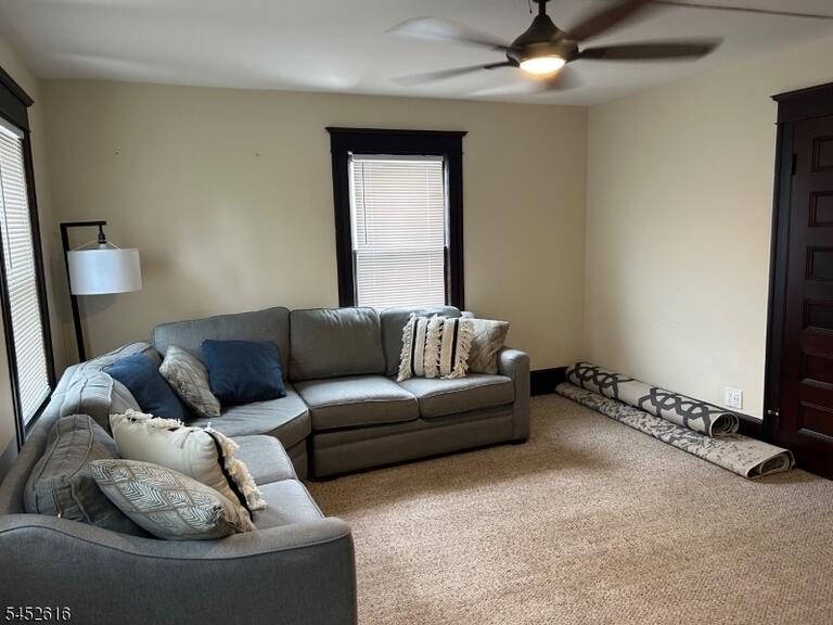 Property listing MLS 4045820 photo 3