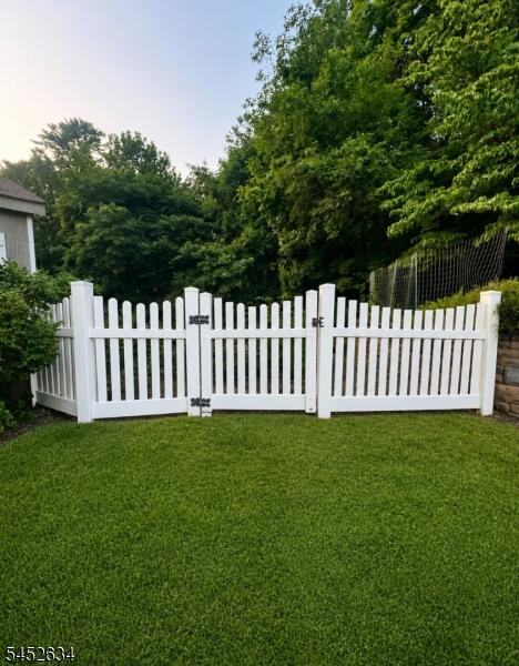 Property listing MLS 4045827 photo 24
