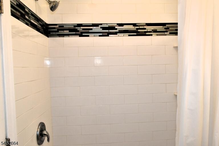 Property listing MLS 4045843 photo 22
