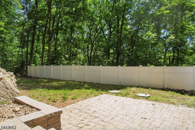 Property listing MLS 4045849 photo 34