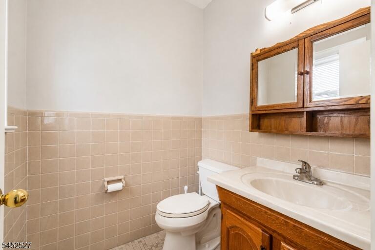 Property listing MLS 4045876 photo 18