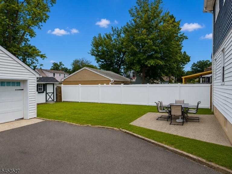 Property listing MLS 4045876 photo 19