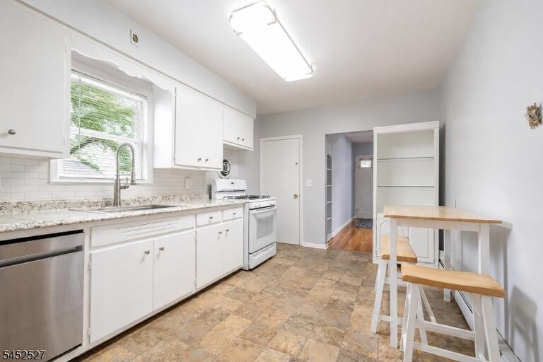 Property listing MLS 4045876 photo 6