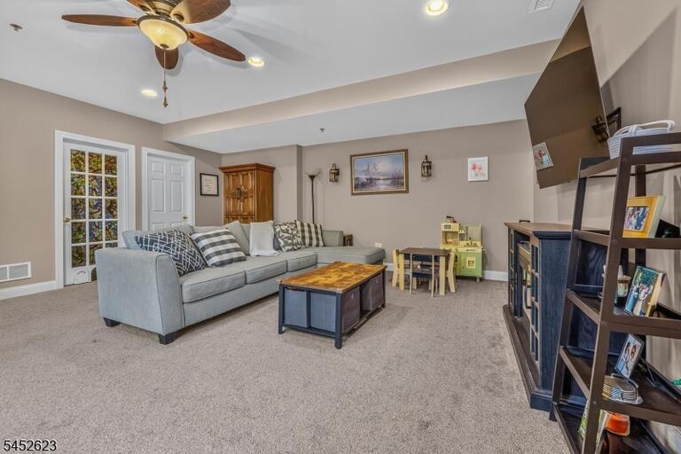 Property listing MLS 4045893 photo 26