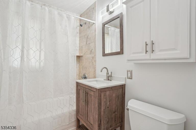 Property listing MLS 4045913 photo 8