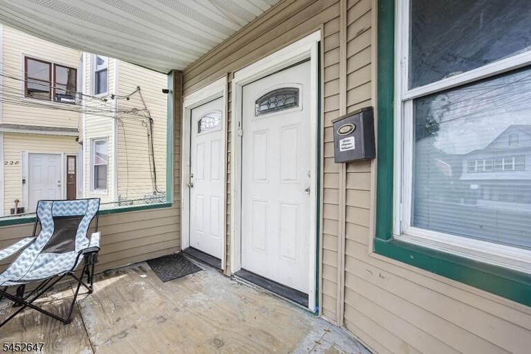 Property listing MLS 4045927 photo 4